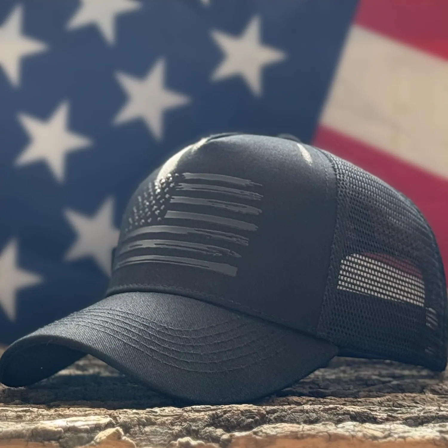 American Flag Trucker Hats, USA hat for Men and Women - Adjustale Baseball Cap, Outdoor Mesh Snap Back - for Daily Use