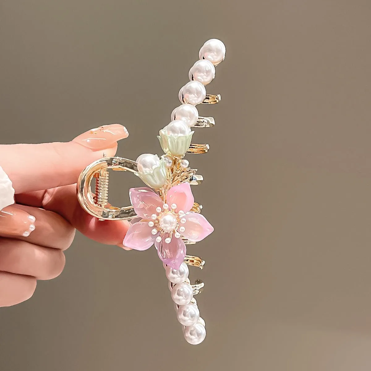 Floral Pearl Chignon Claw Clip Hair Clip