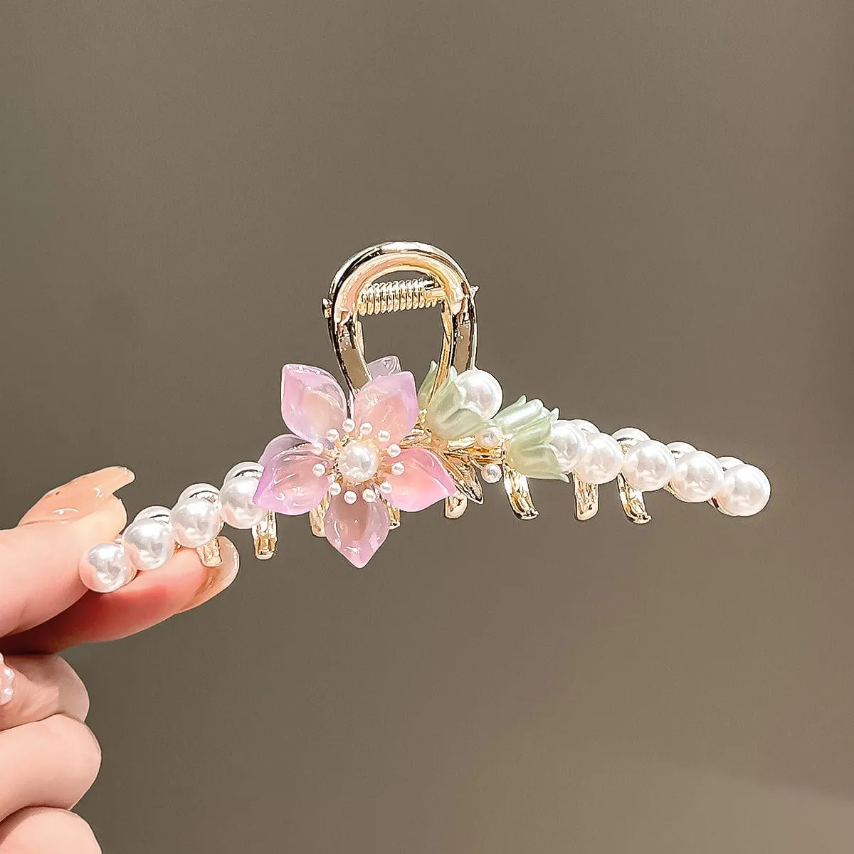 Floral Pearl Chignon Claw Clip Hair Clip
