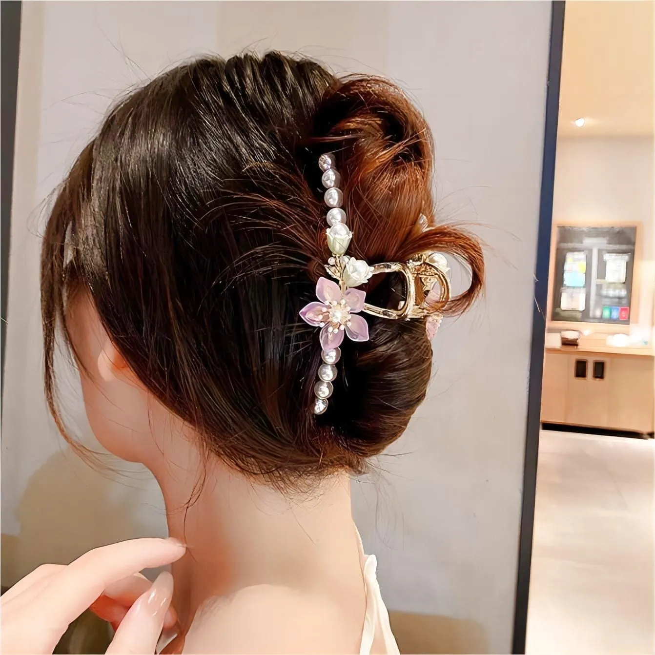 Floral Pearl Chignon Claw Clip Hair Clip