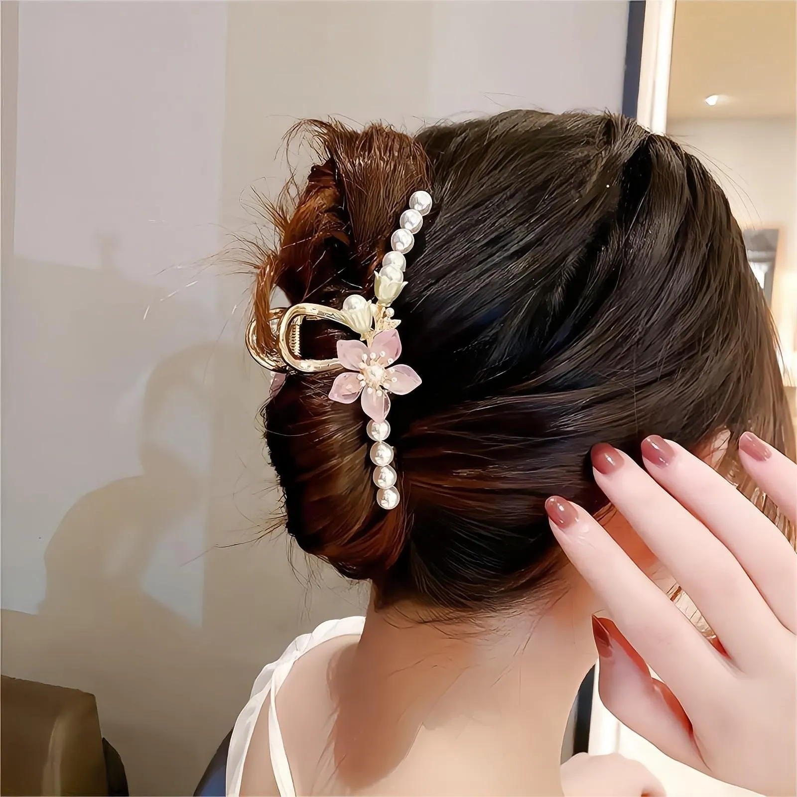 Floral Pearl Chignon Claw Clip Hair Clip