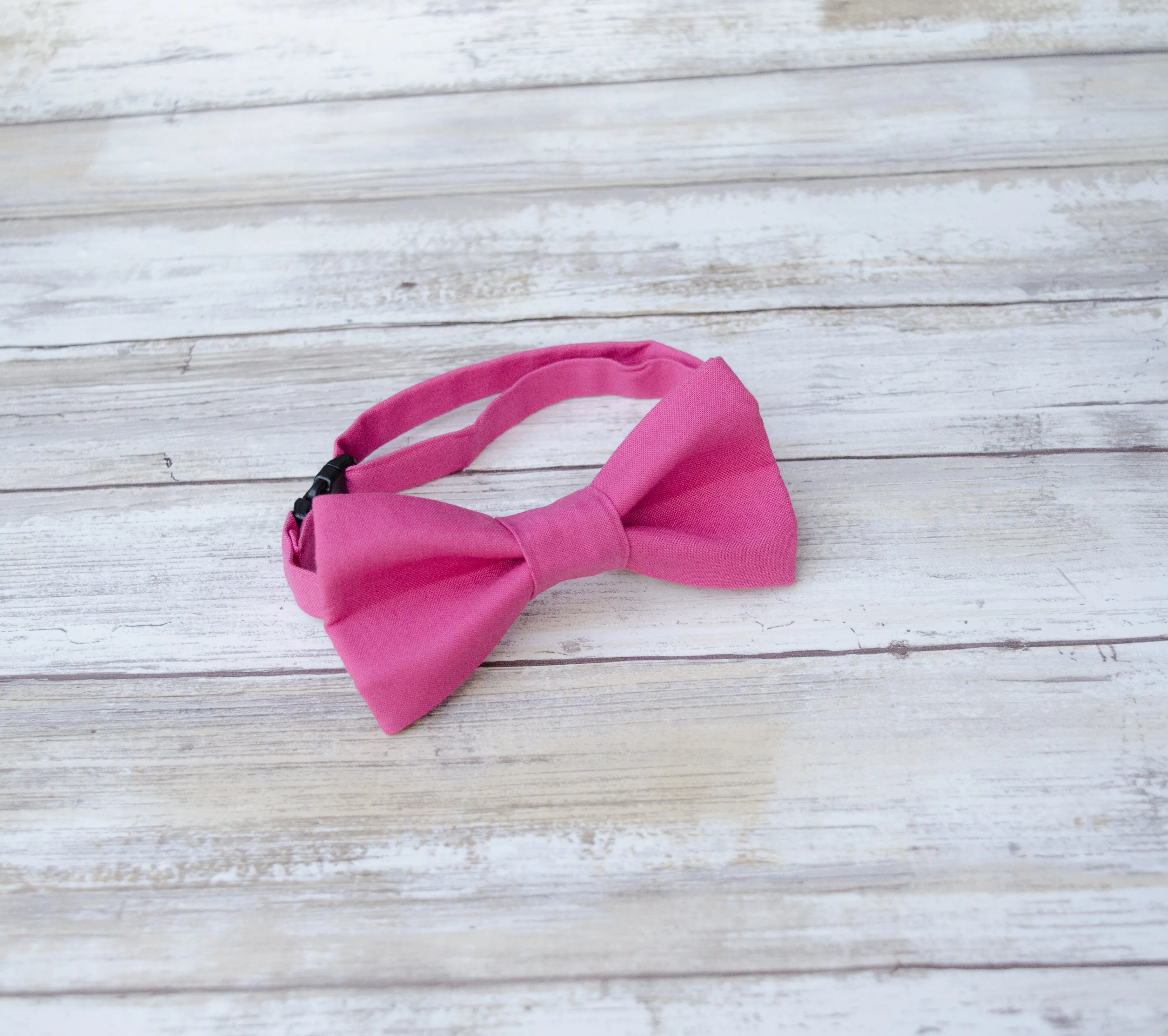 Magenta Pink Bow Tie (92)
