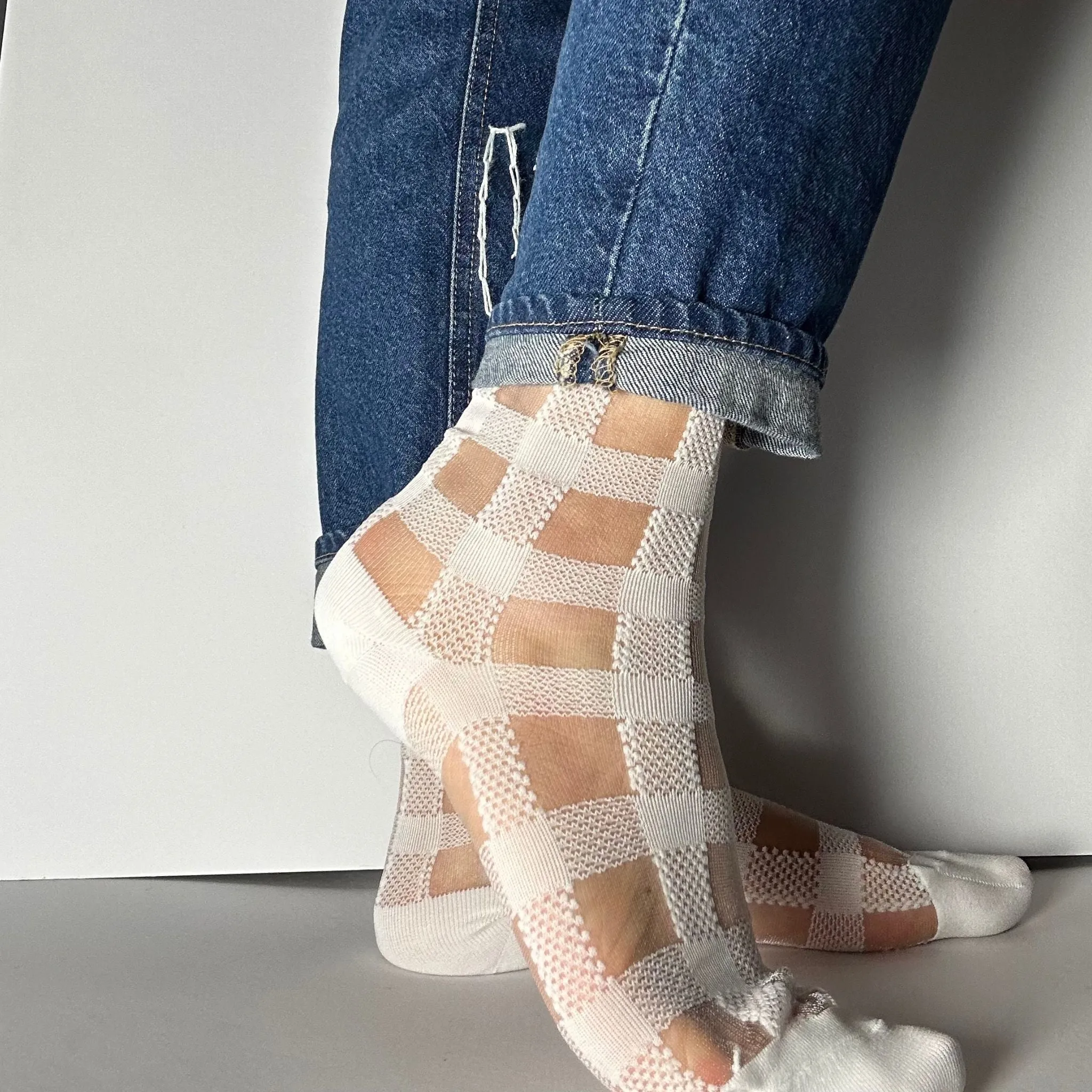 Sheer Checked Socks