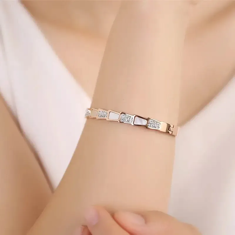 Snake Shaped Shell Bracelet: Geometric 316 Steel Women's Accessory