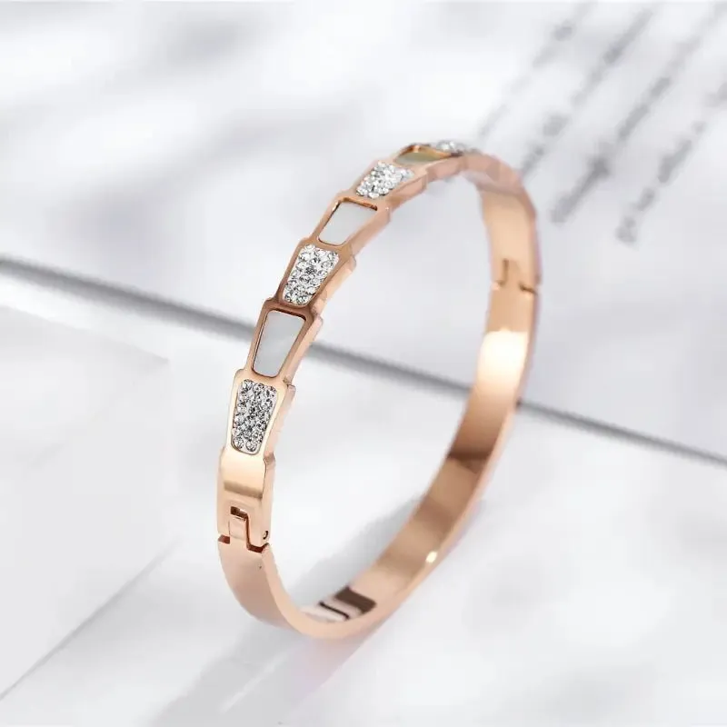 Snake Shaped Shell Bracelet: Geometric 316 Steel Women's Accessory