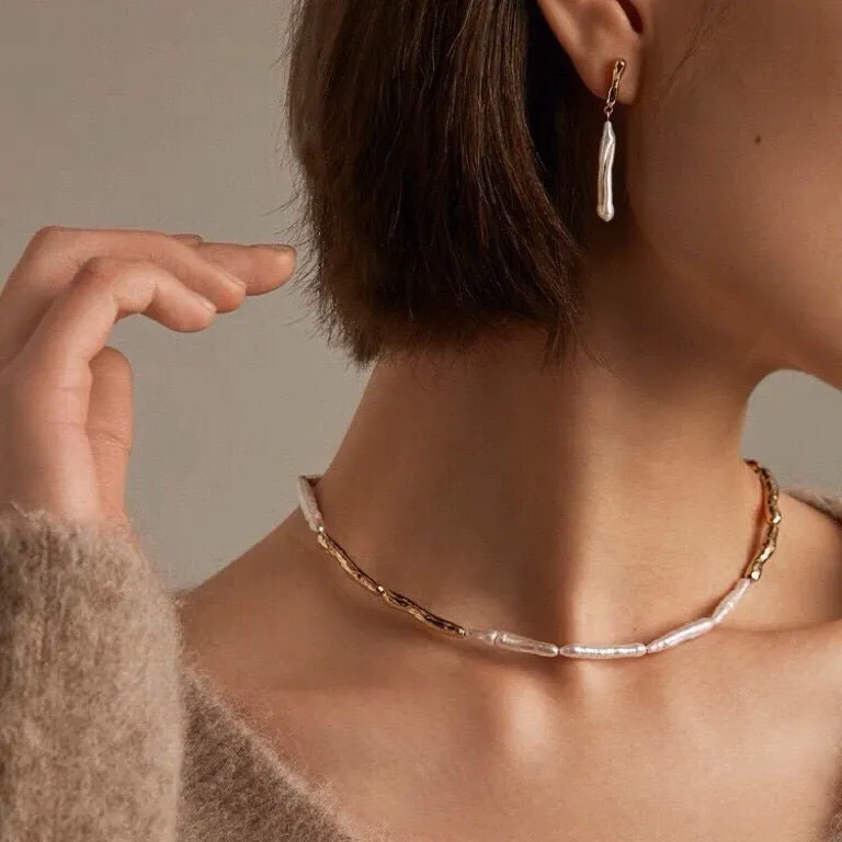 Streamer Toothpick Baroque Pearl Earrings